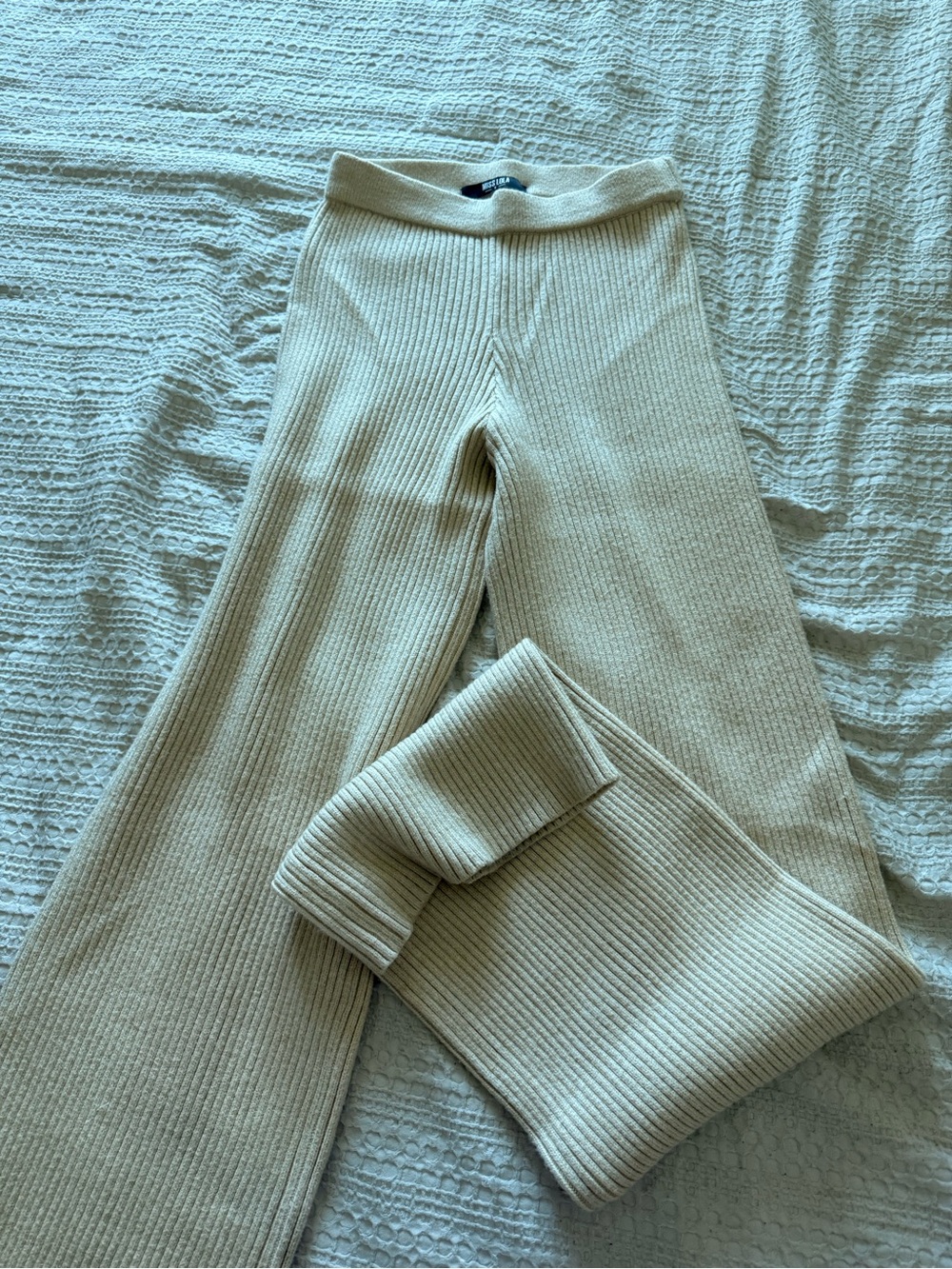 Miss Lola Ribbed Wide-Leg Leggings in Cream